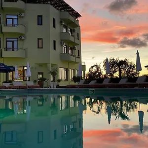 https://paradise-laguna-vain.albaniahotels.org